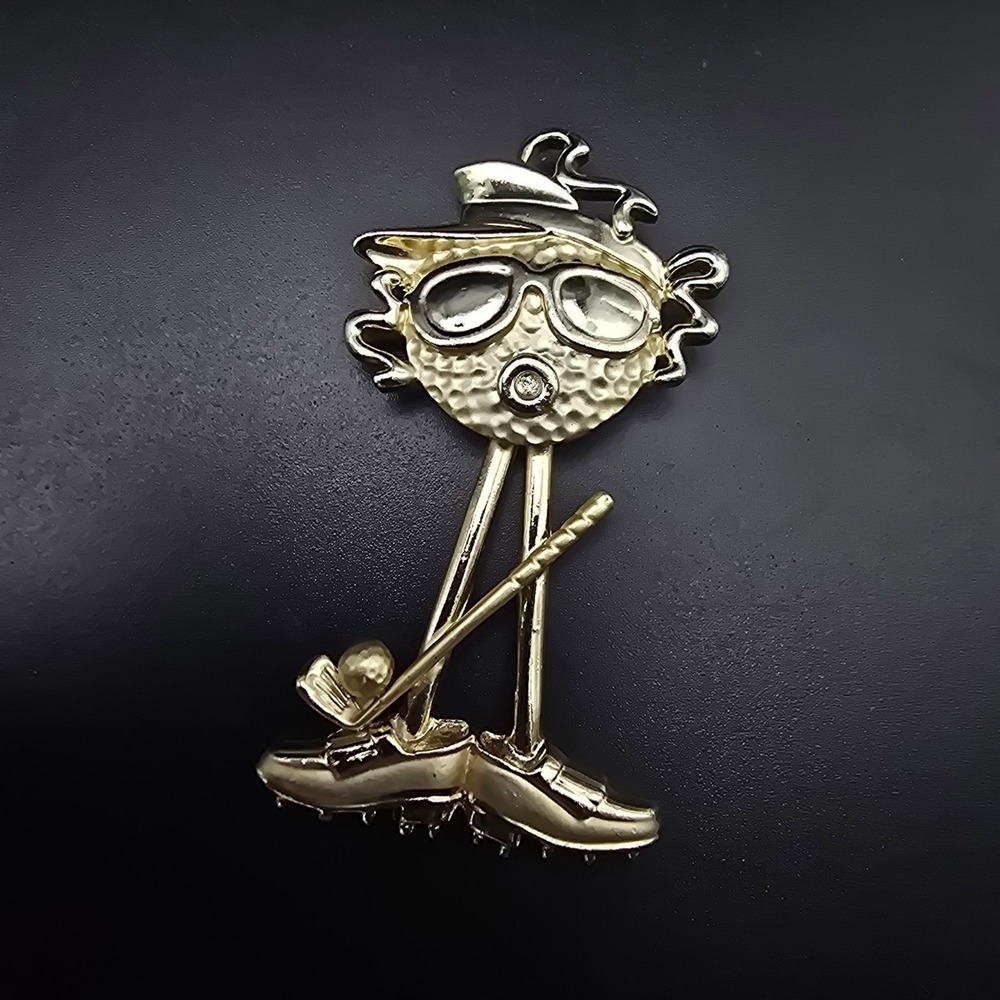 Danecraft Golfing Brooch Gold Tone Golf Ball Articulated Moving Legs